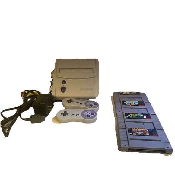 Working Super Nintendo SNES Jr Console Bundle W/ 4 Games + Controller Mario - Picture 1 of 9